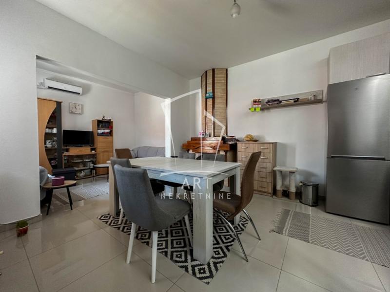 Đeram pijaca, Tršćanska, 96m2 ID#4972