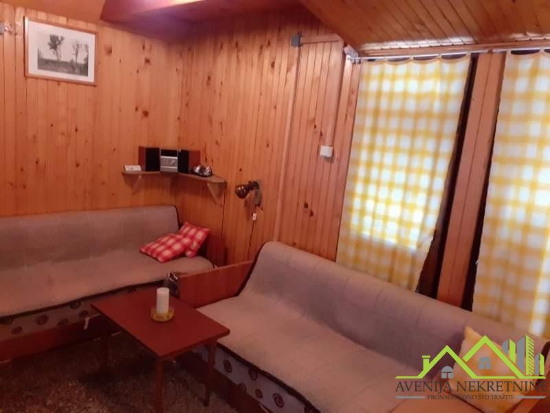 TARA – VIKENDICA 56m2 – MITROVAC