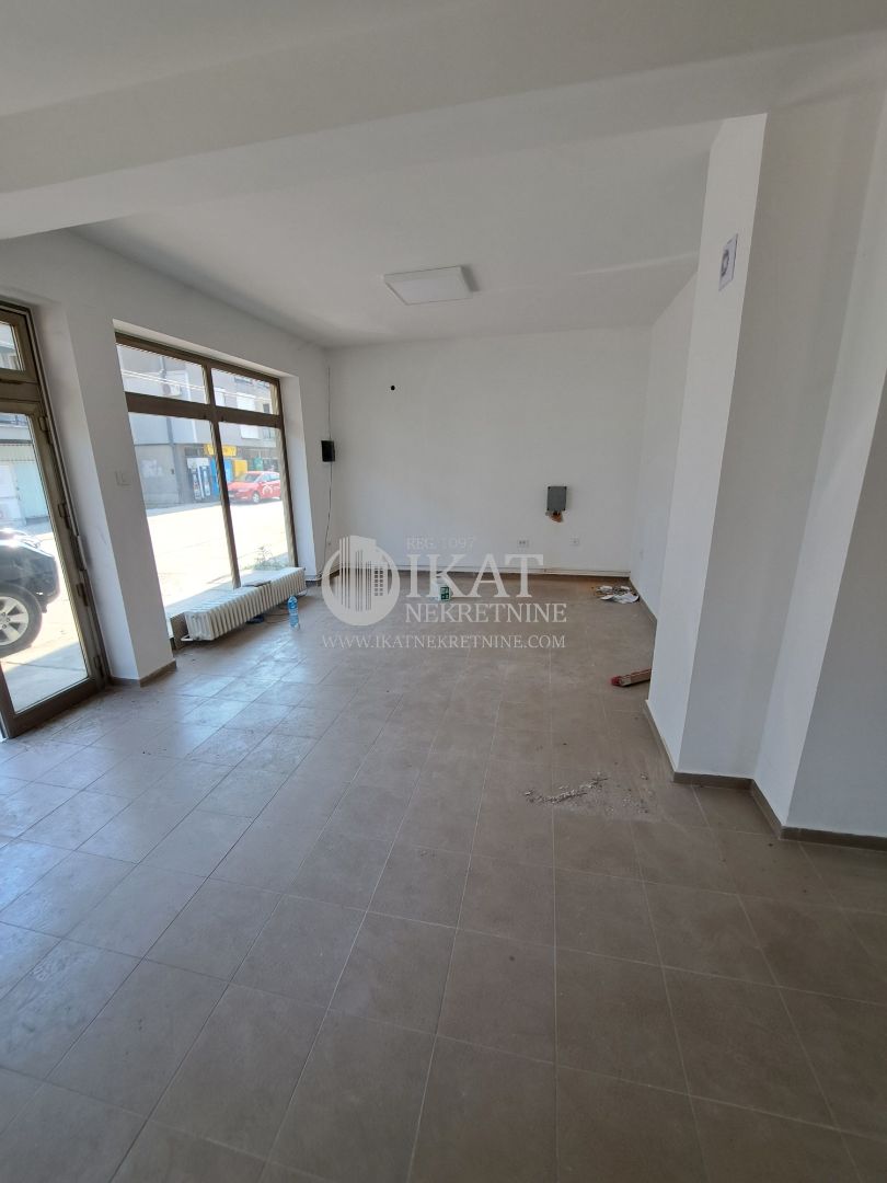 Nova Pazova, lokal, 80m2 ID#3640