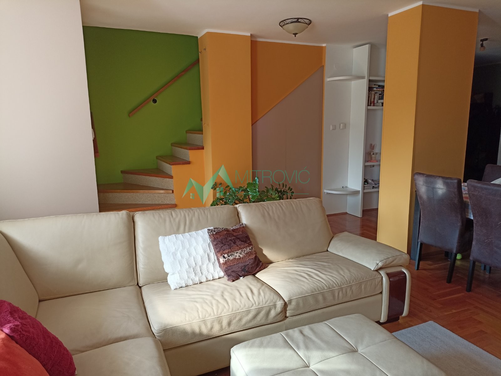 Komforan duplex na Grbavici od 94m2+++

 Odličan porodičan