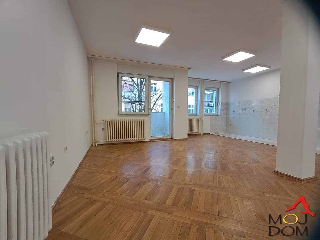 Stan,NOVI SAD,CENTAR,kv: 96, € 267800, ID: 1029273