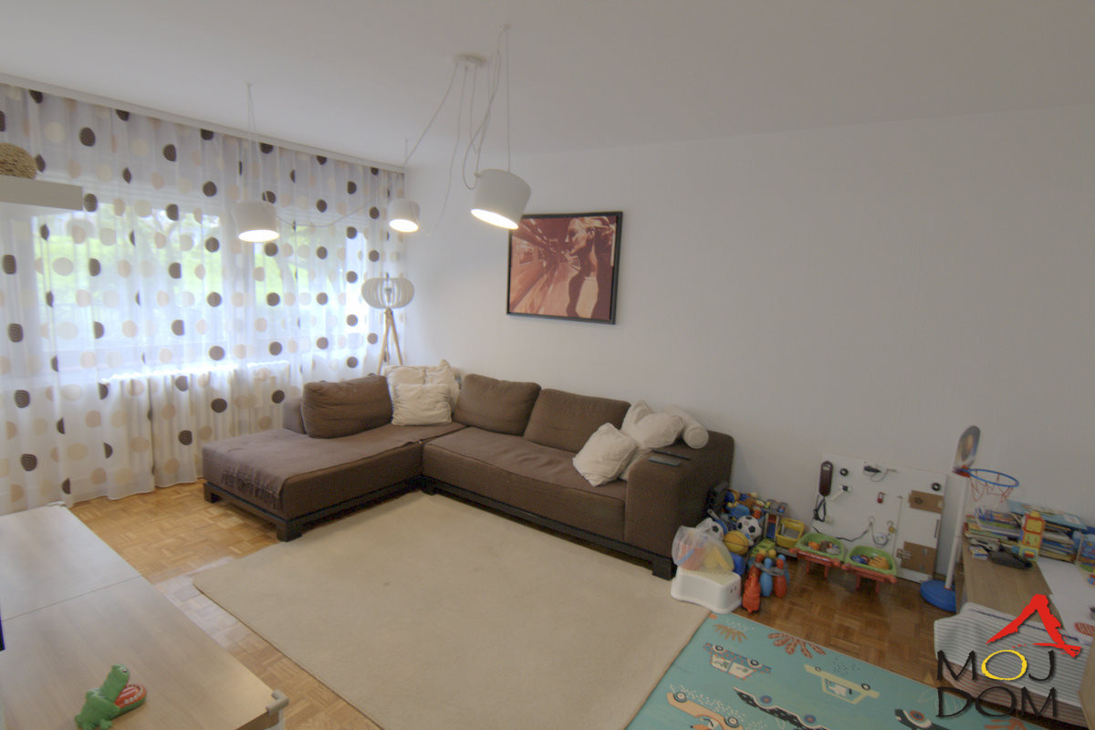 Stan,PETROVARADIN,BLOK 8,kv: 77, € 132900, ID: 1029328