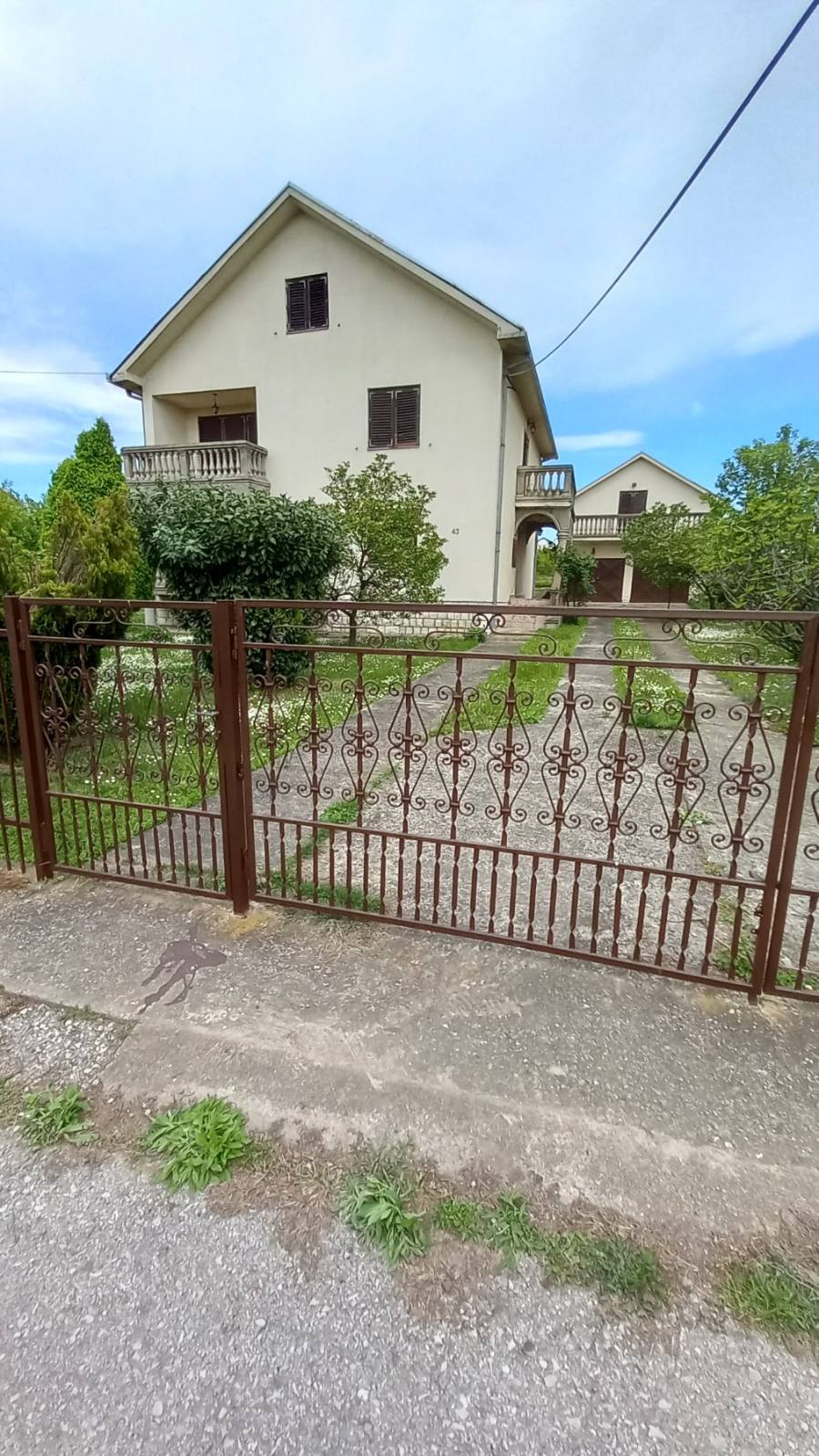 BARAJEVO BARAJEVO 277m2 , 2T+T ,157000e