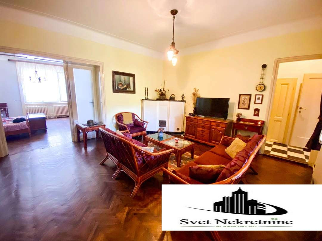 Stan,NOVI SAD,CENTAR,kv: 120.00, € 242700, ID: 1038749