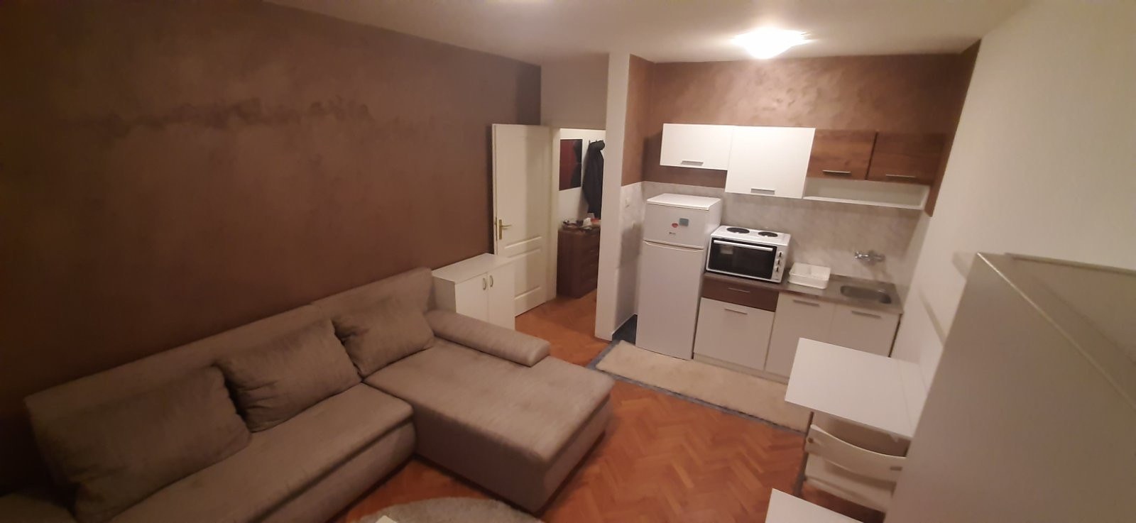 Stan,NOVI SAD,BULEVAR,kv: 25.00, € 80350, ID: 1040373