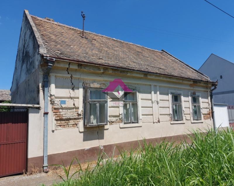 Banatsko Novo Selo (Pančevo), kuća 142 m2, pom. objekti, plac 12,36 ari ID#1370