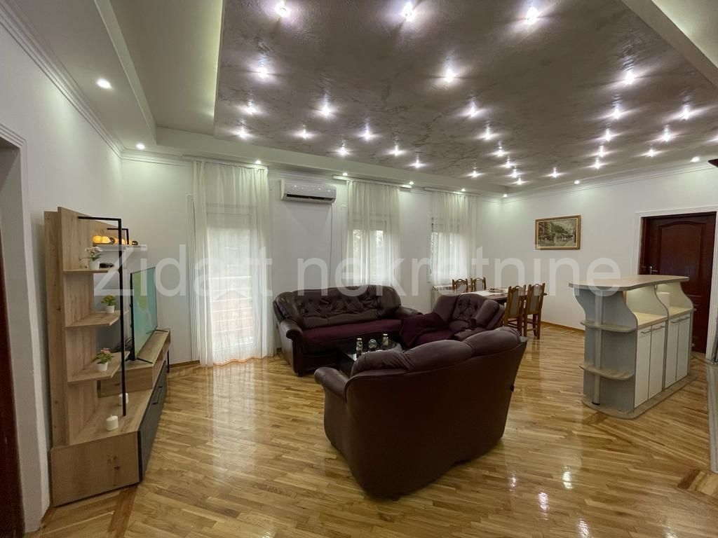 Čukarica-Bele vode-Pet friendly-Lux trosoban penthouse